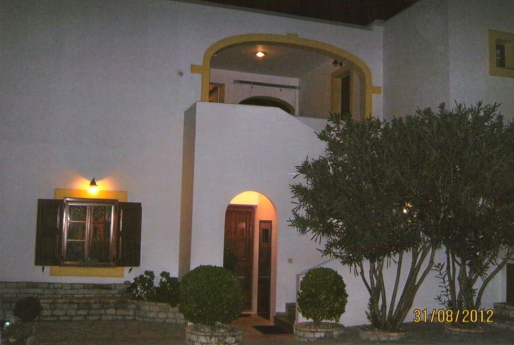 Ferienwohnung Cerigo House Kondoliánika Exterior foto