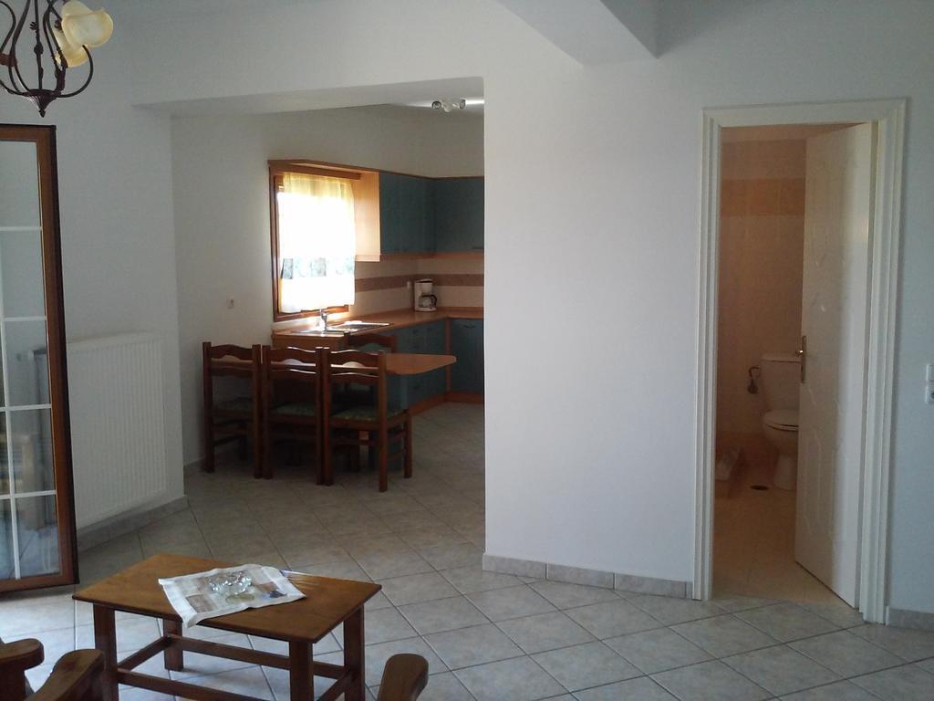 Ferienwohnung Cerigo House Kondoliánika Exterior foto